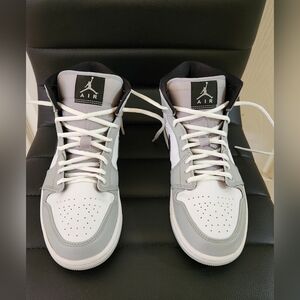 Nike Air Jordan Retro High Sneakers